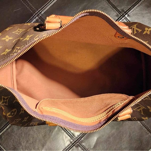 Authentic Louis Vuitton Speedy 35 - Picture 7 of 16